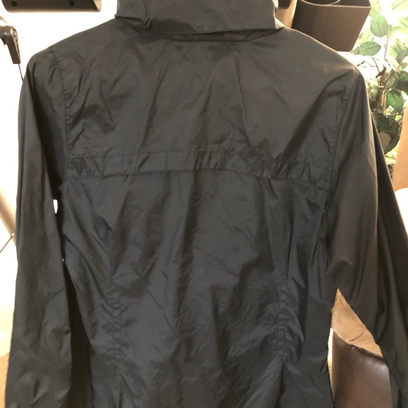 Columbia wind breaker Size-Small - Picture 2 of 4